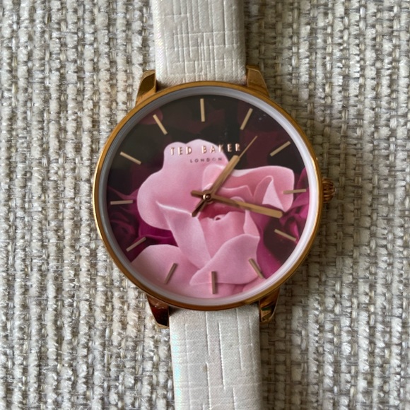 Ted Baker Face, Custom Band Watch🩷 - Picture 2 of 4